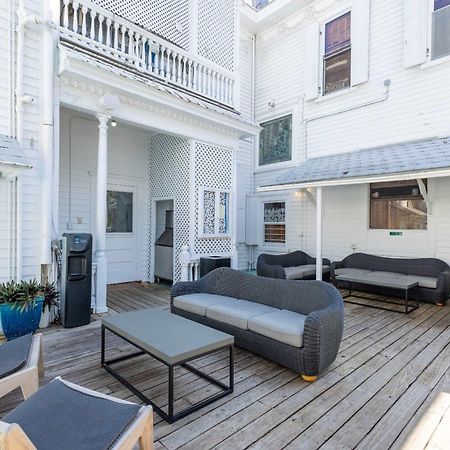 Classic King With Balcony At Curry Mansion Key West Exterior photo